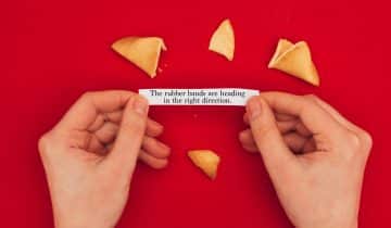 Rubber band fortune cookie for HRT